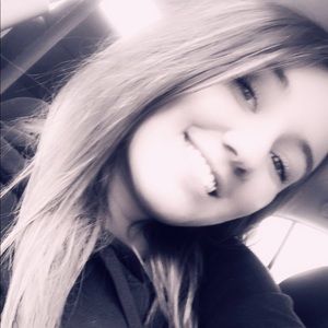 Meet your Posher, Alexandria